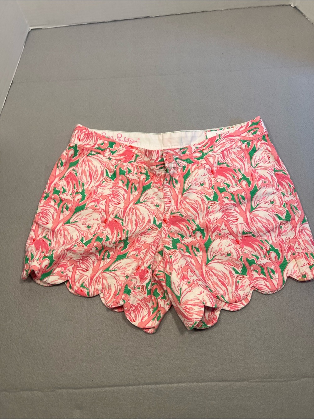 Lilly Pulitzer The Buttercup Short Pink Green Flamingo Scalloped Size 6